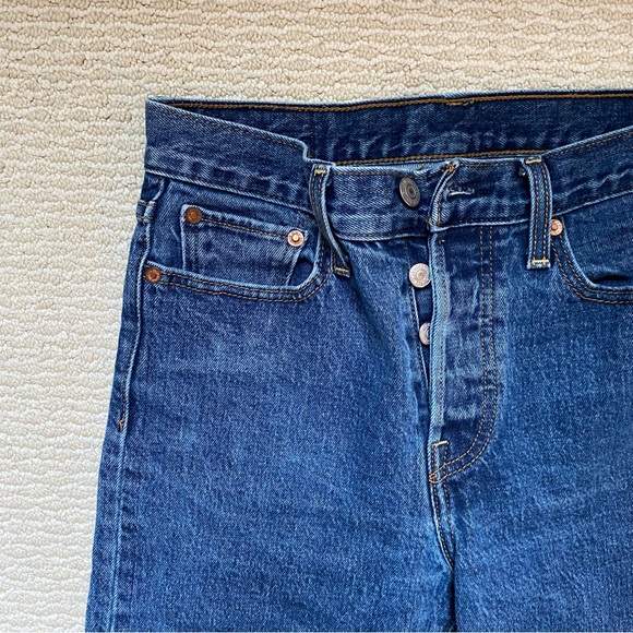 Levi’s straight leg jeans! - Picture 4 of 5